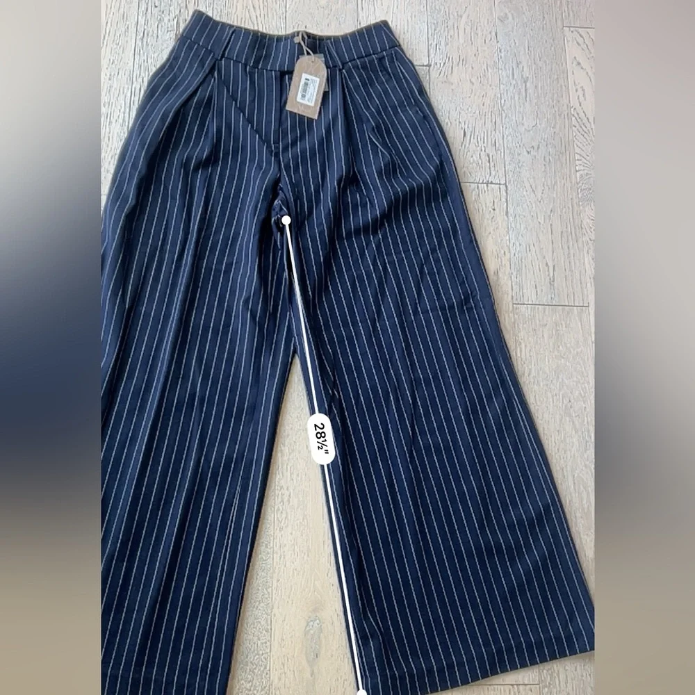 NWT Meshki “Jacqueline” Navy Pinstripe Wide-Leg Pants - Picture 16 of 16